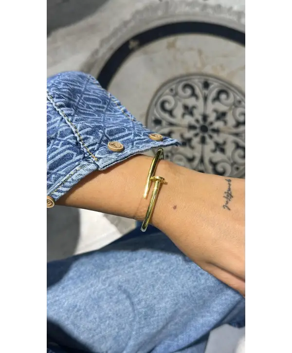 925 Ayar Gümüş İthal Marka Gold Çivili Bileklik