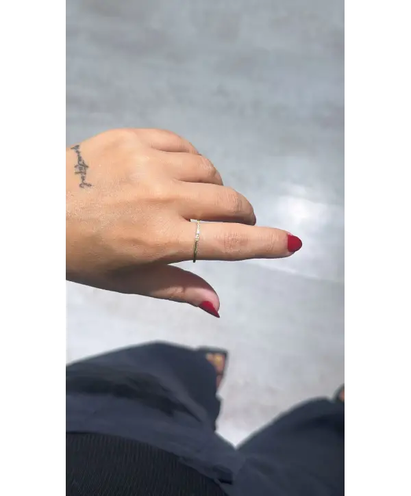 925 Ayar Gümüş Kare Model Taş Detaylı Yüzük