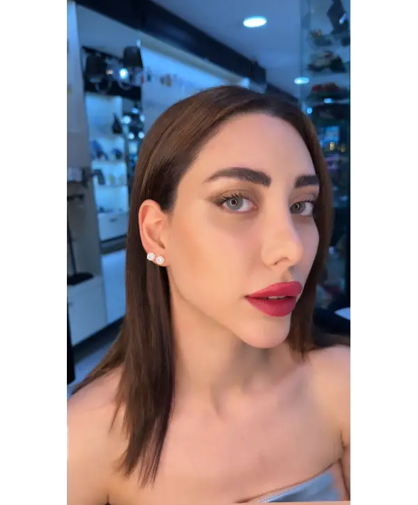 925 Ayar Gümüş Kare Model Gold Vidalı Küpe