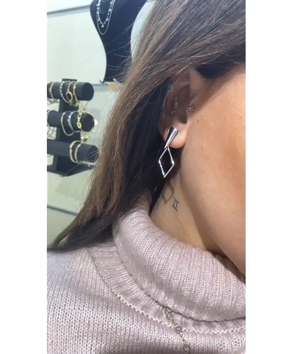 925 Ayar Gümüş Sallantılı Sade İthal Küpe