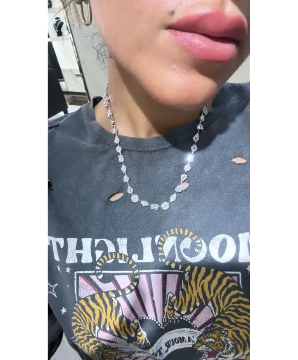 925 Ayar Gümüş Pırlanta Montür Taşlı Kolye