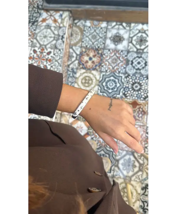 925 Ayar Gümüş Yıldız Beyaz Mineli Kelepçe Bileklik