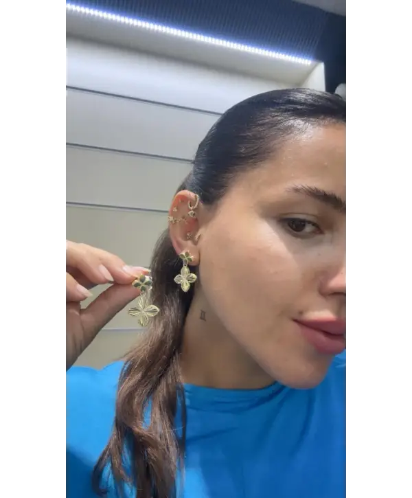 925 Ayar Gümüş Sallantılı Çiçek Model Küpe