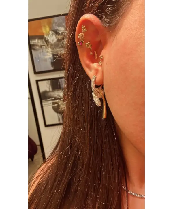 925 Ayar Gümüş Kurdele Model Taşlı Küpe