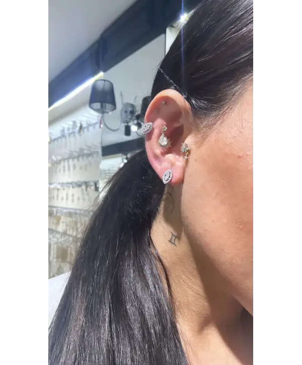 925 Ayar Gümüş Oval Taşlı Pırlanta Montür Küpe