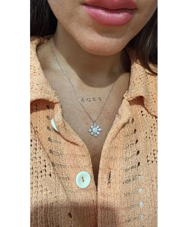 925 Ayar Gümüş Çiçekli Model Taşlı Kolye