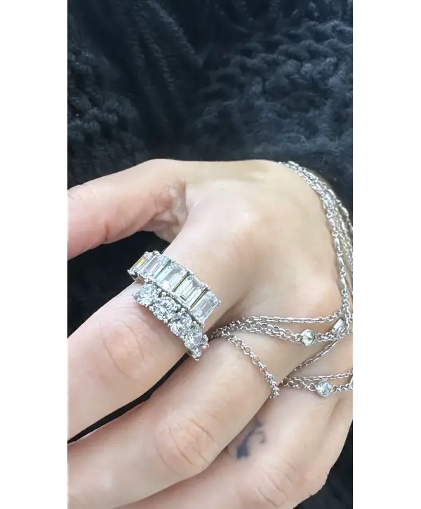 925 Ayar Gümüş Swarovski Taşlı Yüzük