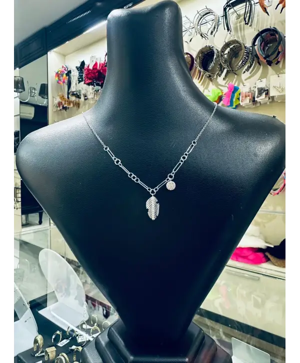 925 Ayar Gümüş Yaprak Sallantılı İthal Kolye