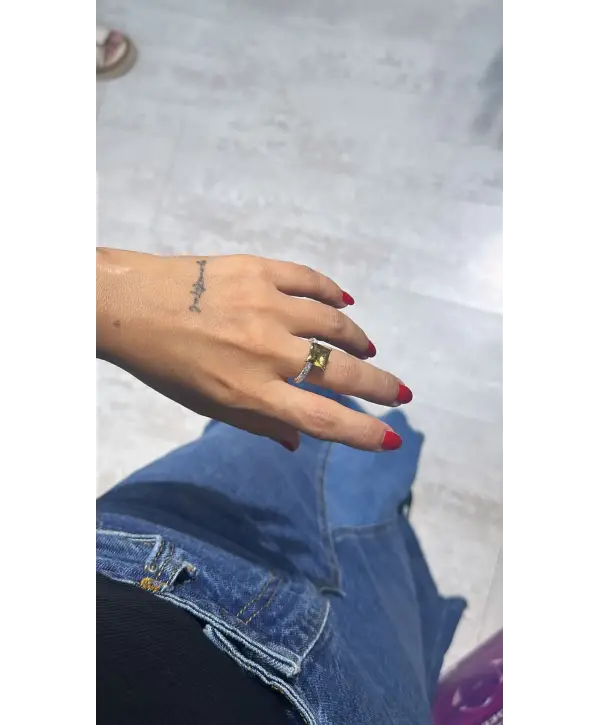 925 Ayar Gümüş Zultanit Taşlı İthal Yüzük