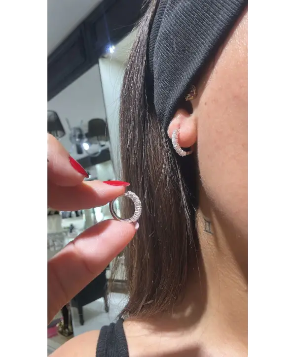 925 Ayar Gümüş Sıra Taşlı Halka Model Silver Küpe