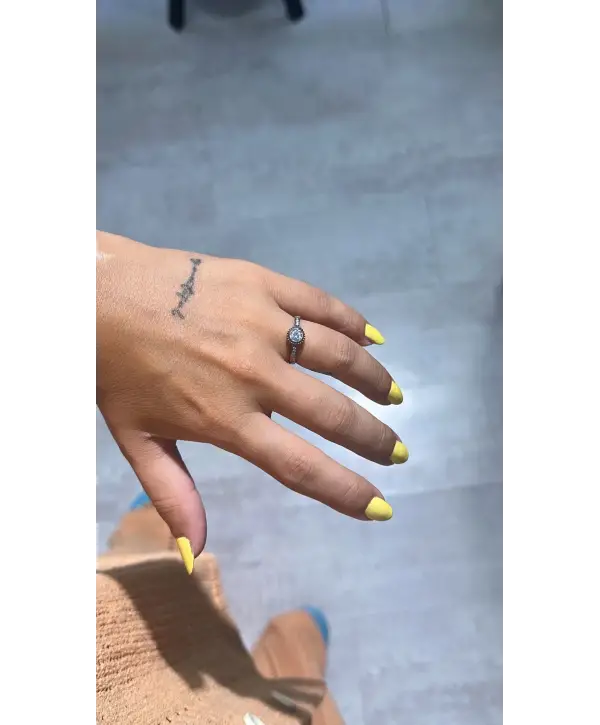 925 Ayar Gümüş Elmas Montür Etrafı Taş Detay Rose Yüzük