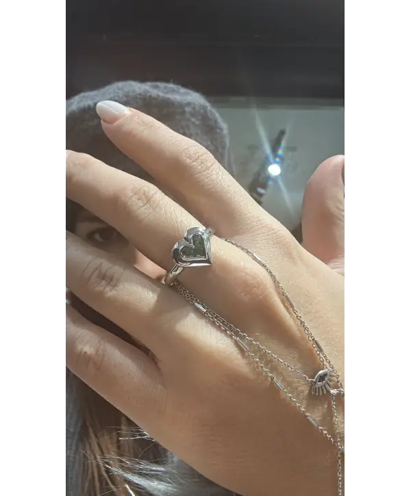 925 Ayar Gümüş Yeşil Taşlı Kalp Yüzük