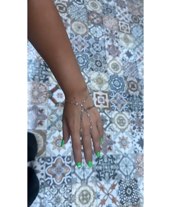 925 Ayar Gümüş Badem Taşlı Şahmeran