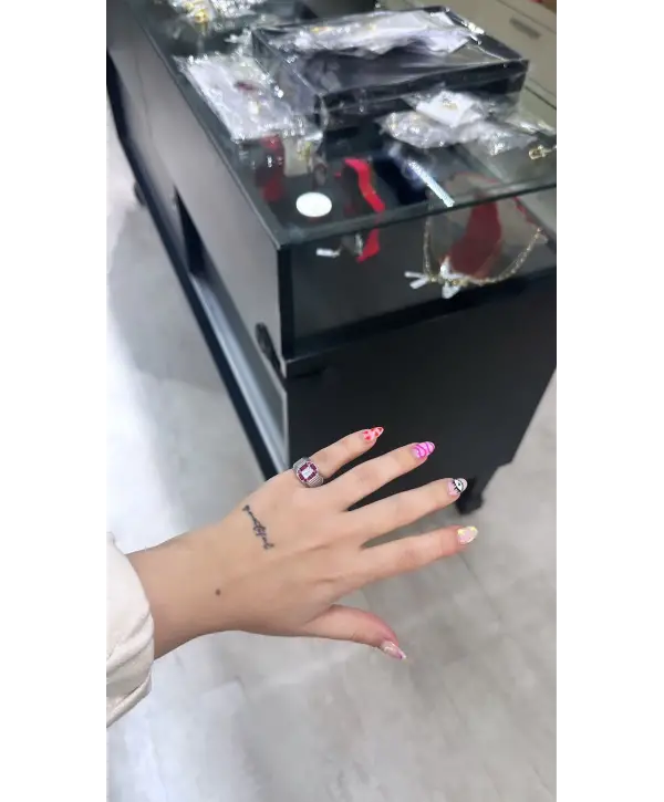 925 Ayar Gümüş Renkli Baget Taşlı Yüzük