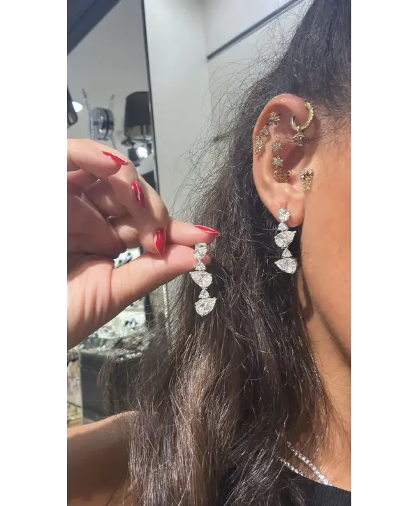 925 Ayar Gümüş Mozanit Taşlı İthal Sallantılı Çivili Küpe