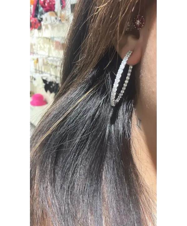 925 Ayar Gümüş Sıra Taşlı Halka İthal Küpe