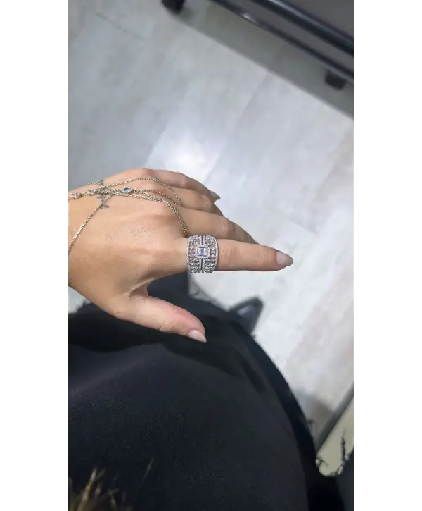 925 Ayar Gümüş İthal Taşlı Vip Yüzük