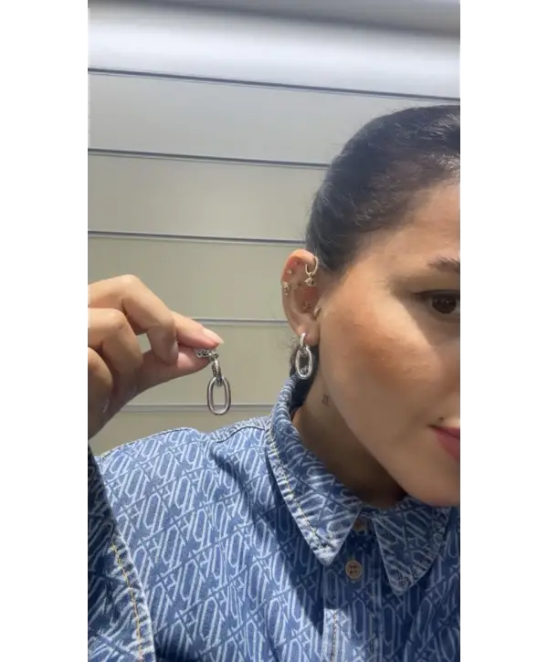 925 Ayar Gümüş Halka Geçmeli Çivili Küpe