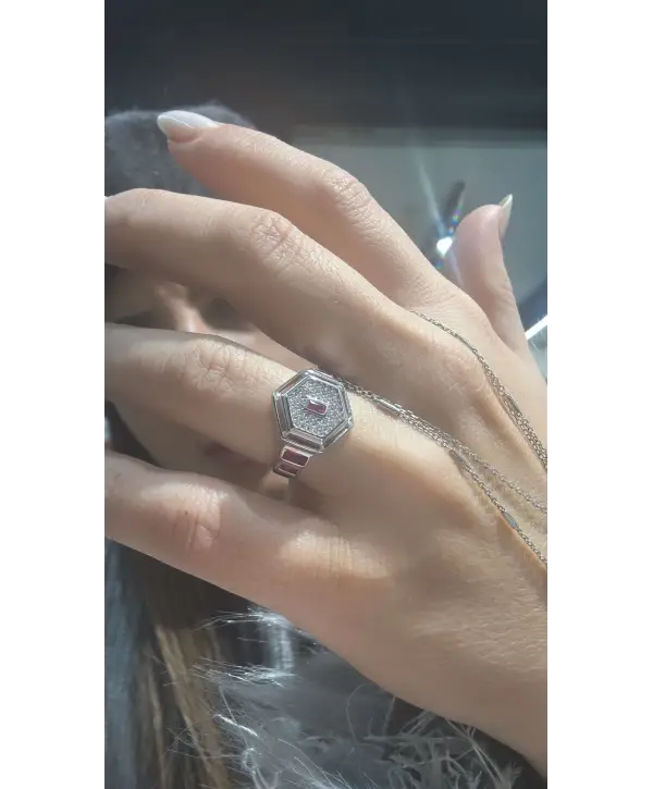 925 Ayar Gümüş Altıgen Taşlı Fuşya Yüzük