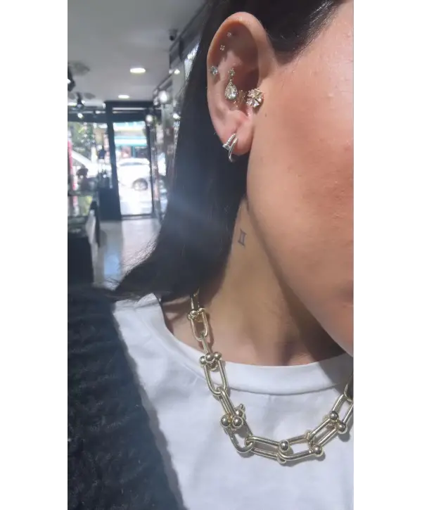 925 Ayar Gümüş Çivi Model Silver Küpe