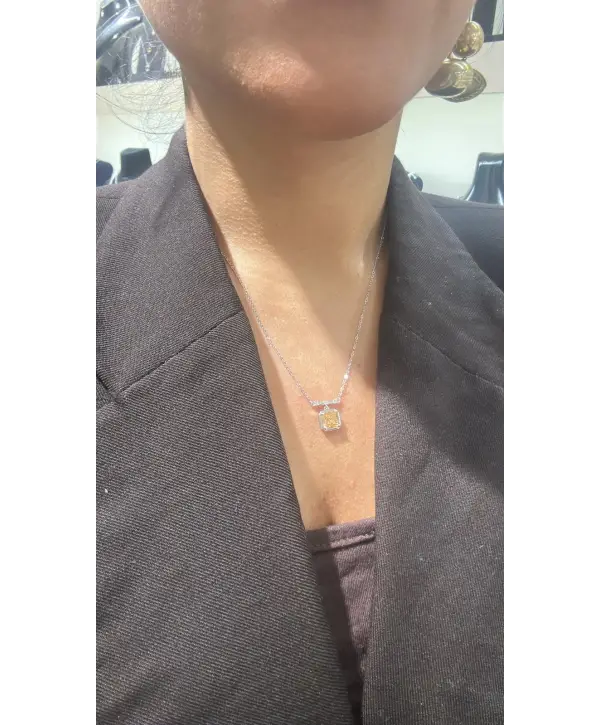 925 Ayar Gümüş Alexandrite Renkli Kare Taşlı Kolye