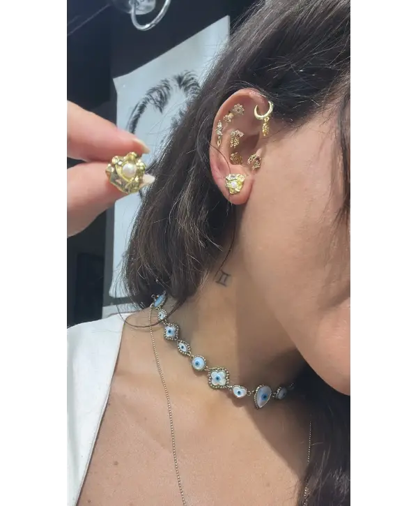 925 Ayar Gümüş İnci Detay Çivili Gold Küpe