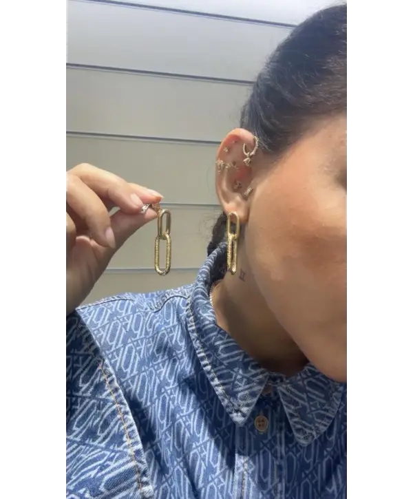 925 Ayar Gümüş Kare Halka Geçmeli Çivili Küpe