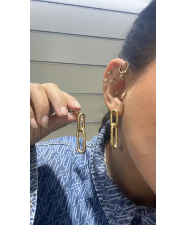 925 Ayar Gümüş Kare Halka Geçmeli Çivili Küpe