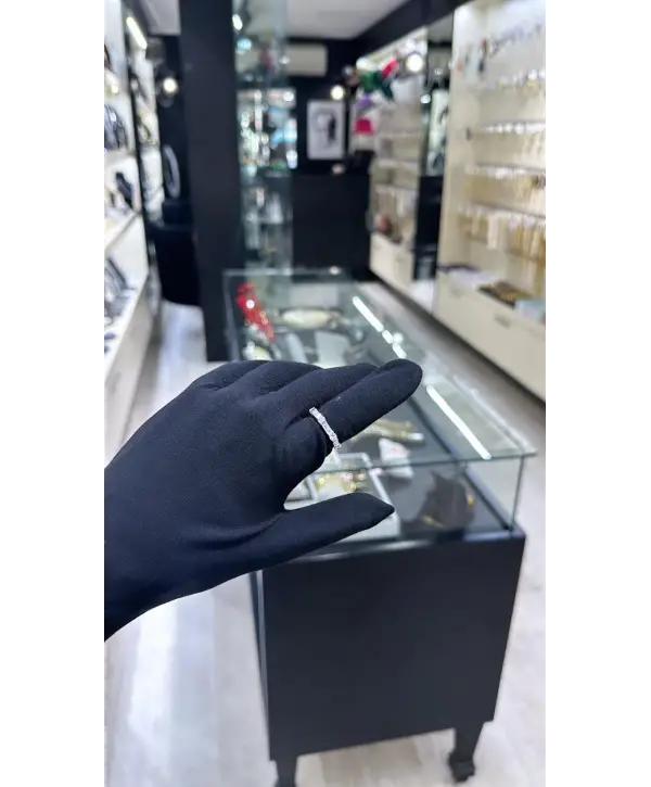 925 Ayar Gümüş Yarım Tamtur Baget Taşlı Yüzük