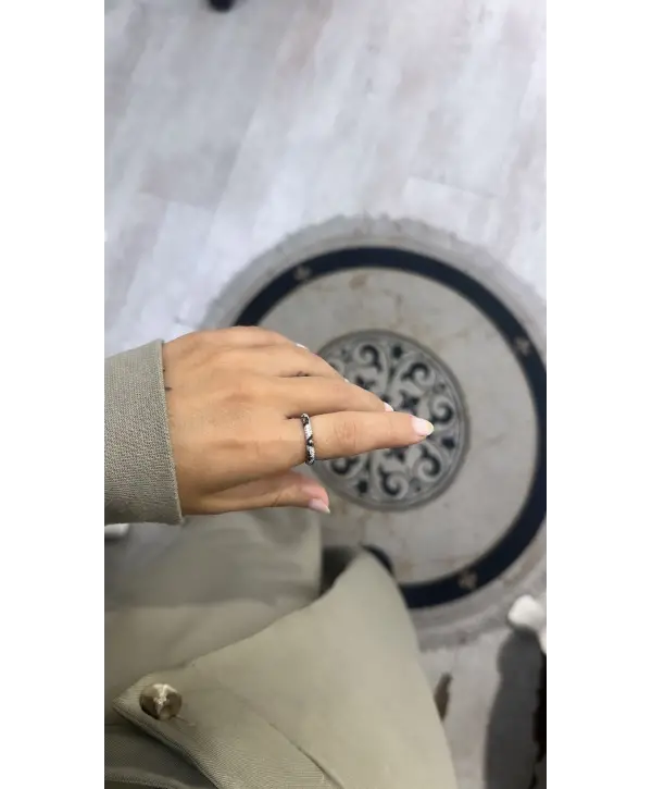 925 Ayar Gümüş Leopar Desenli Taşlı Yüzük