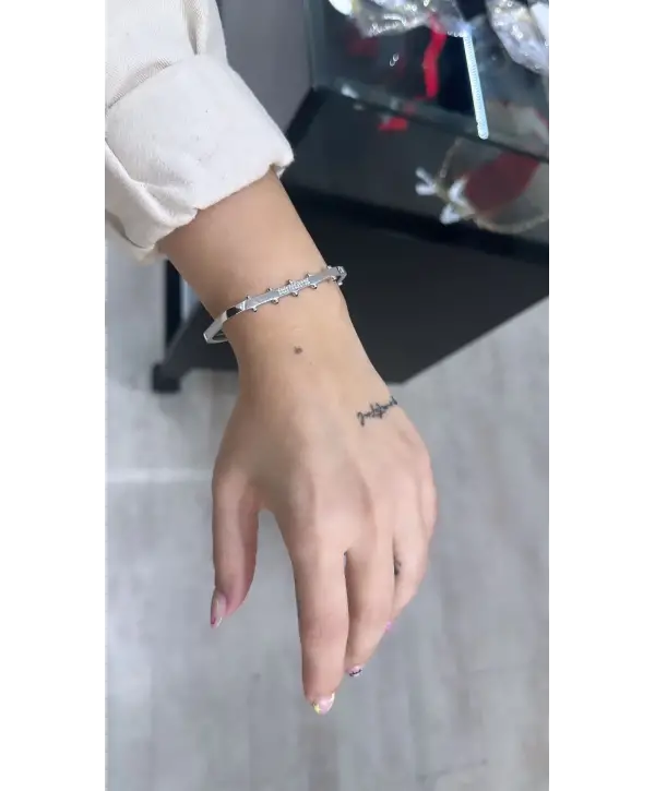 925 Ayar Gümüş Kare Kelepçe Model Yeşil Taşlı Bileklik