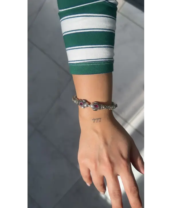 925 Ayar Gümüş Zümrüt ve Yakut Renk Detay Bileklik