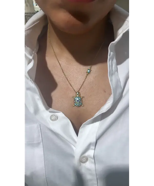 925 Ayar Gümüş Kaplumbağa Model Mineli Marka Kolye