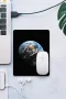 SonicTouch Dünya Planet Temalı Siyah Pürüzsüz Yüzey Kaymaz Taban Dikişsiz Kenar Gamer Oyuncu Mouse Pad 19x23cm