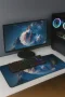 SonicTouch Yükselen Zafer Ay Yıldızlı Dağ Zirvesi Temalı Kaymaz Gaming Oyuncu Dikişsiz Klavye Mouse Pad 32x70Cm