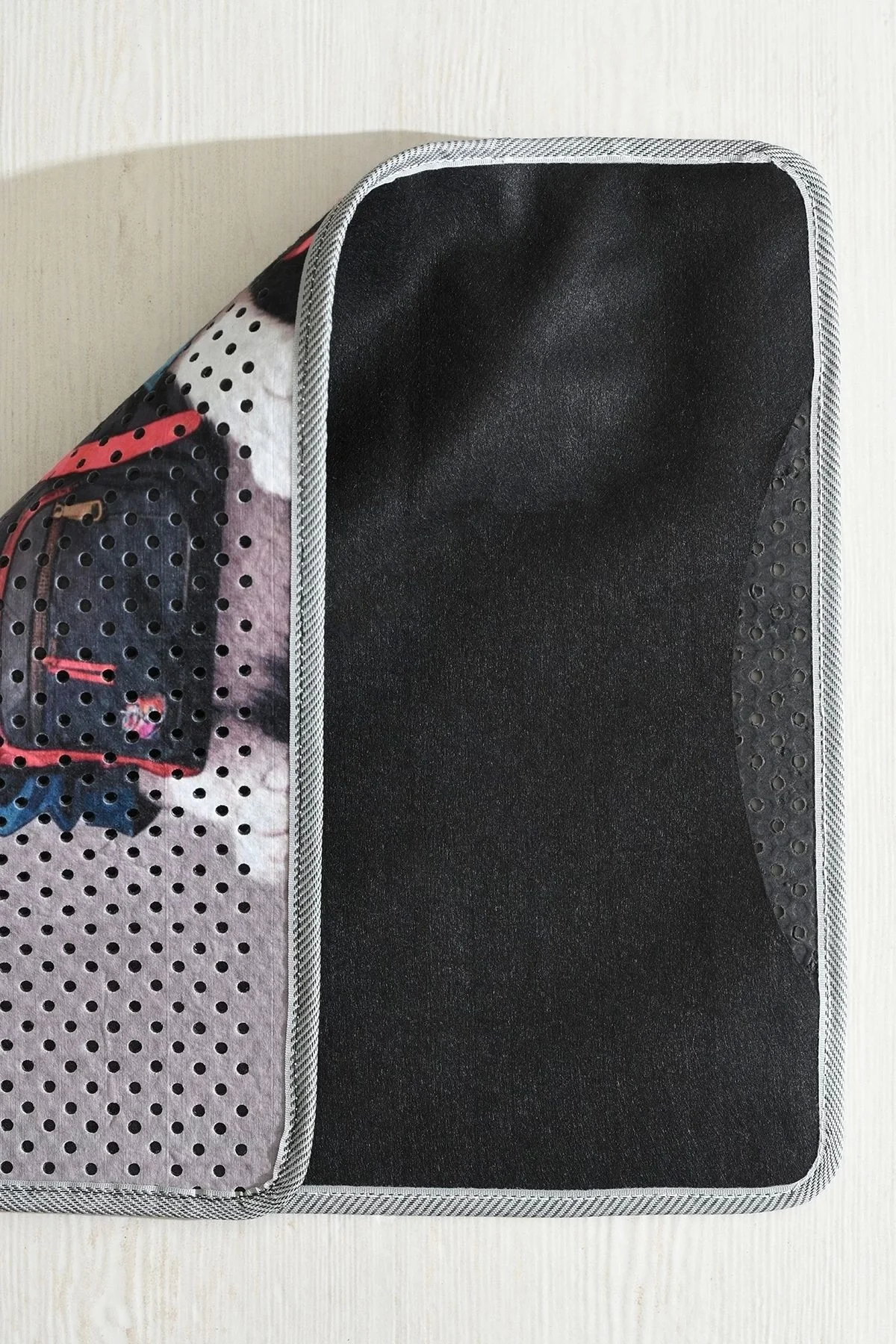 MatGo Pati Kedi Kumu Matı Çift Katlı Sıvı Geçirmez Kaymaz Elekli Yıkanabilir Kedi Tuvaleti Paspası 40x60cm