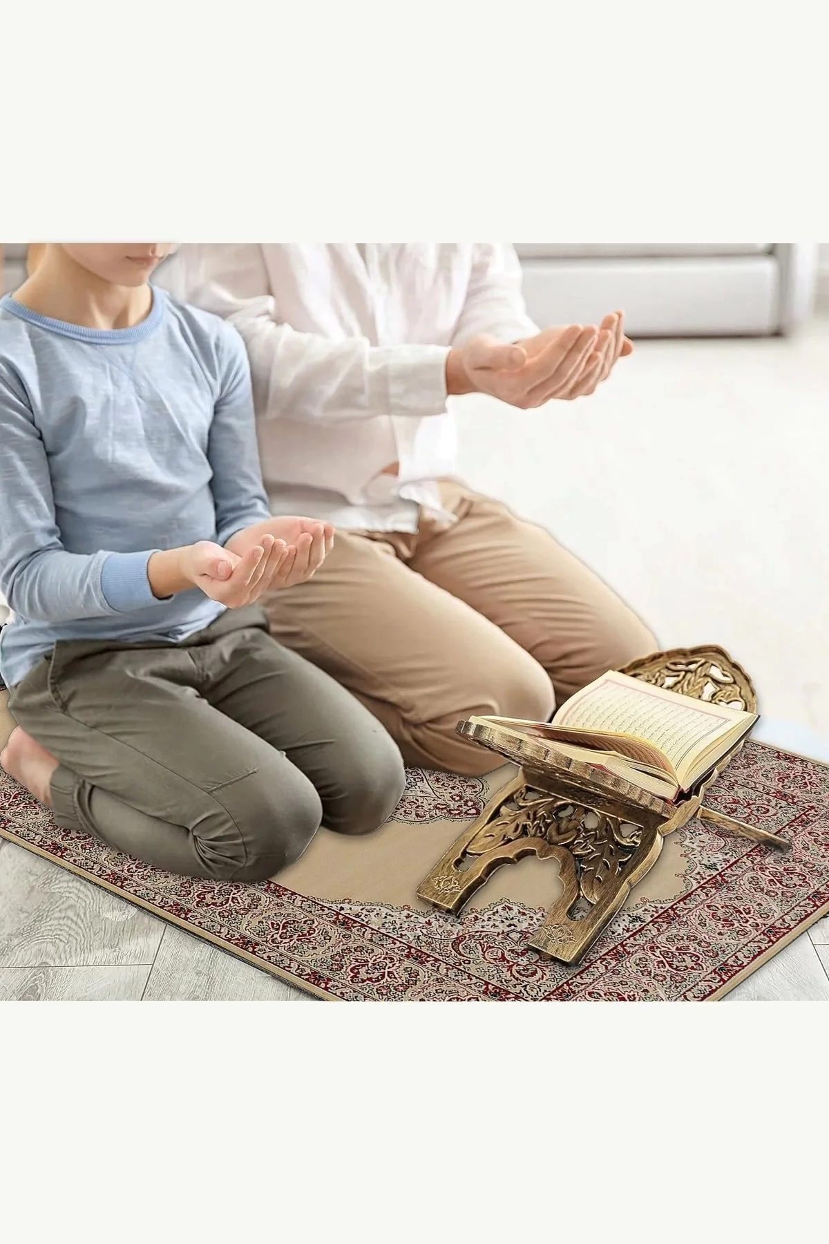 Ravabi Rug Araç İçi ve İşyeri İçin Deri Tabanlı Namazlık, Çantalı Hediyelik Seyahat Seccadesi 70x110cm 21RSD231017