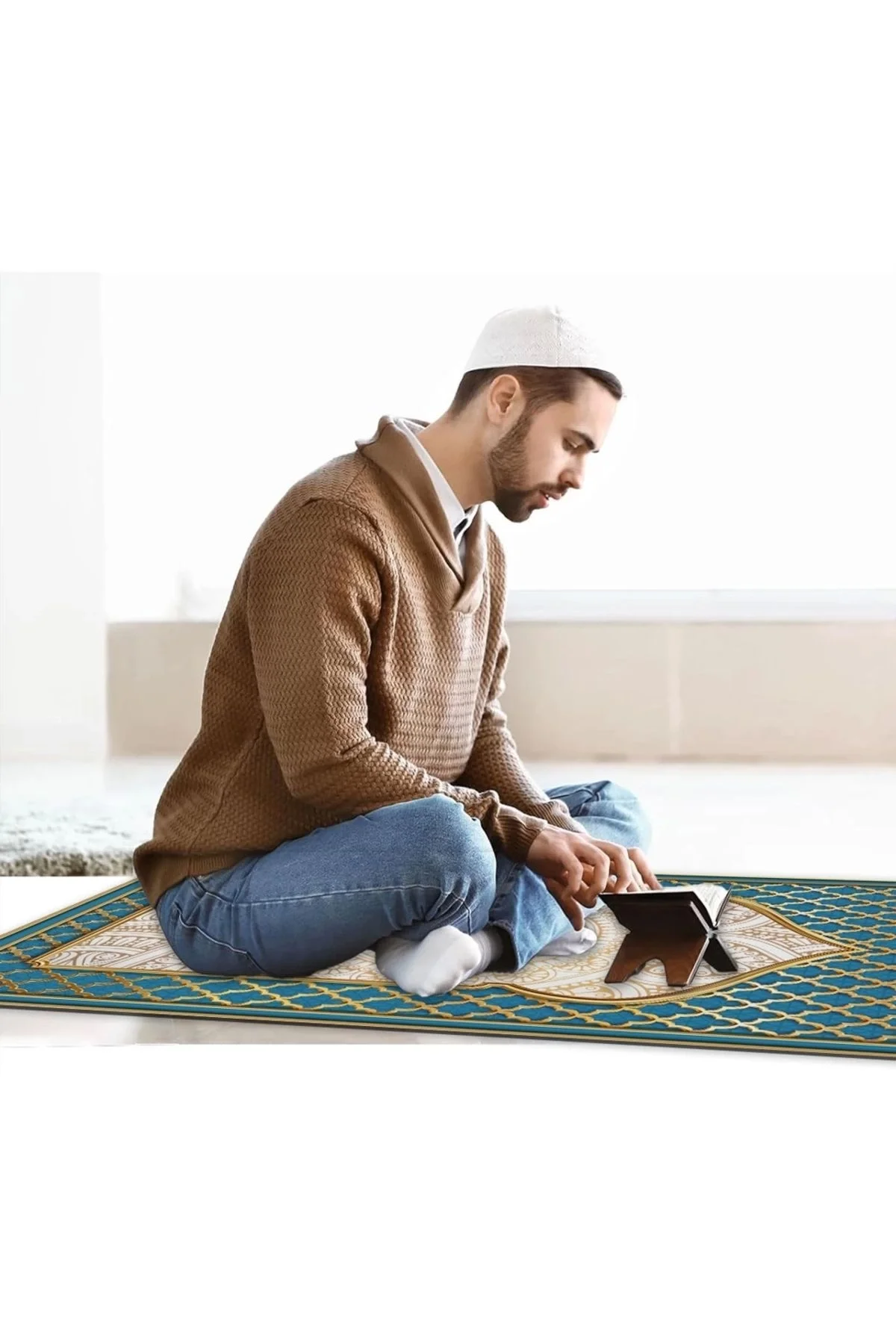 Ravabi Rug Araç İçi ve İşyeri İçin Deri Tabanlı Namazlık, Çantalı Hediyelik Seyahat Seccadesi 70x110cm 21RSD231018