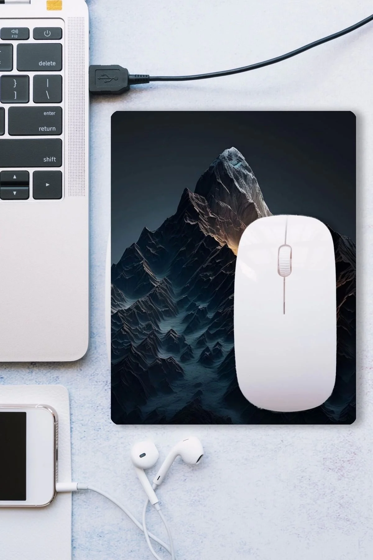 SonicTouch Epik Siyah Dağ Temalı Kaydırmaz Gaming Oyuncu Dikişsiz Mouse Pad17x21cm