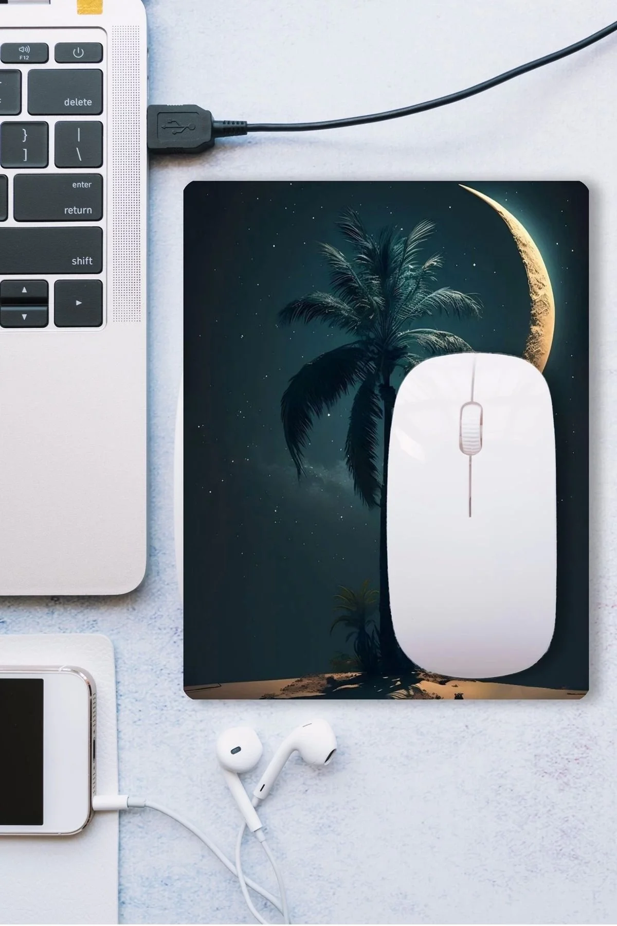 SonicTouch Gece Mavisi Ay ve Palmiye Desenli Kaydırmaz Gaming Oyuncu Dikişsiz Mouse Pad17x21cm