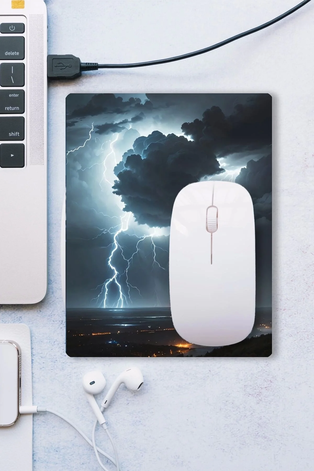 SonicTouch Göklerin Ay Yıldızı Şimşek Temalı Kaydırmaz Gaming Oyuncu Dikişsiz Mouse Pad 17x21cm