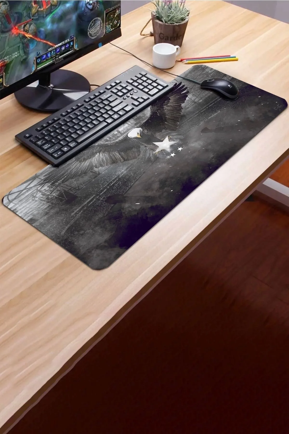 SonicTouch Kara Kartal Siyah Beyaz Yıldız Kaymaz Gaming Oyuncu Masaüstü Dikişsiz Klavye Mouse Pad 32x70Cm