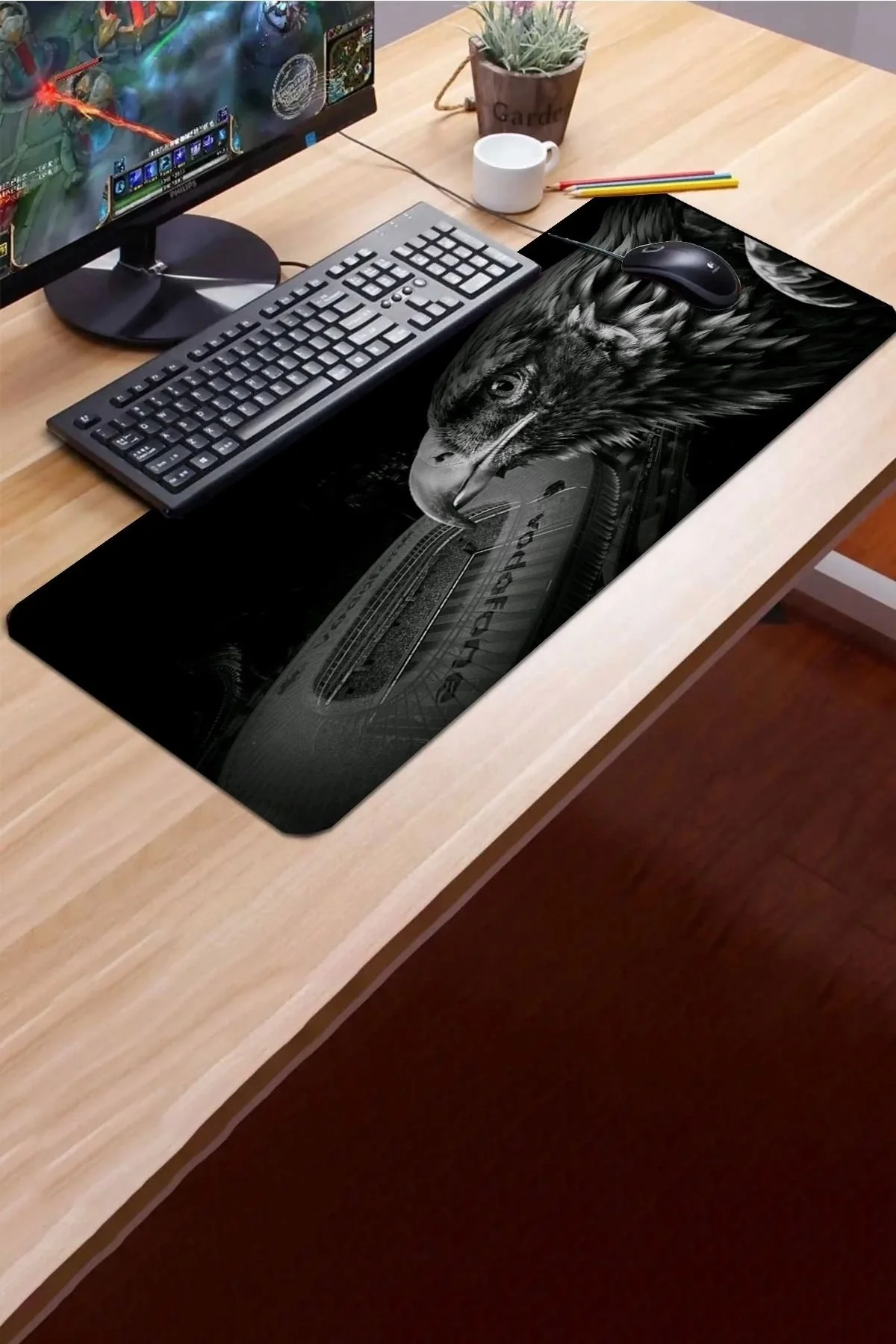 SonicTouch Kara Kartal Kaymaz Gaming Oyuncu Masaüstü Dikişsiz Siyah Beyaz Klavye Mouse Pad 32x70Cm