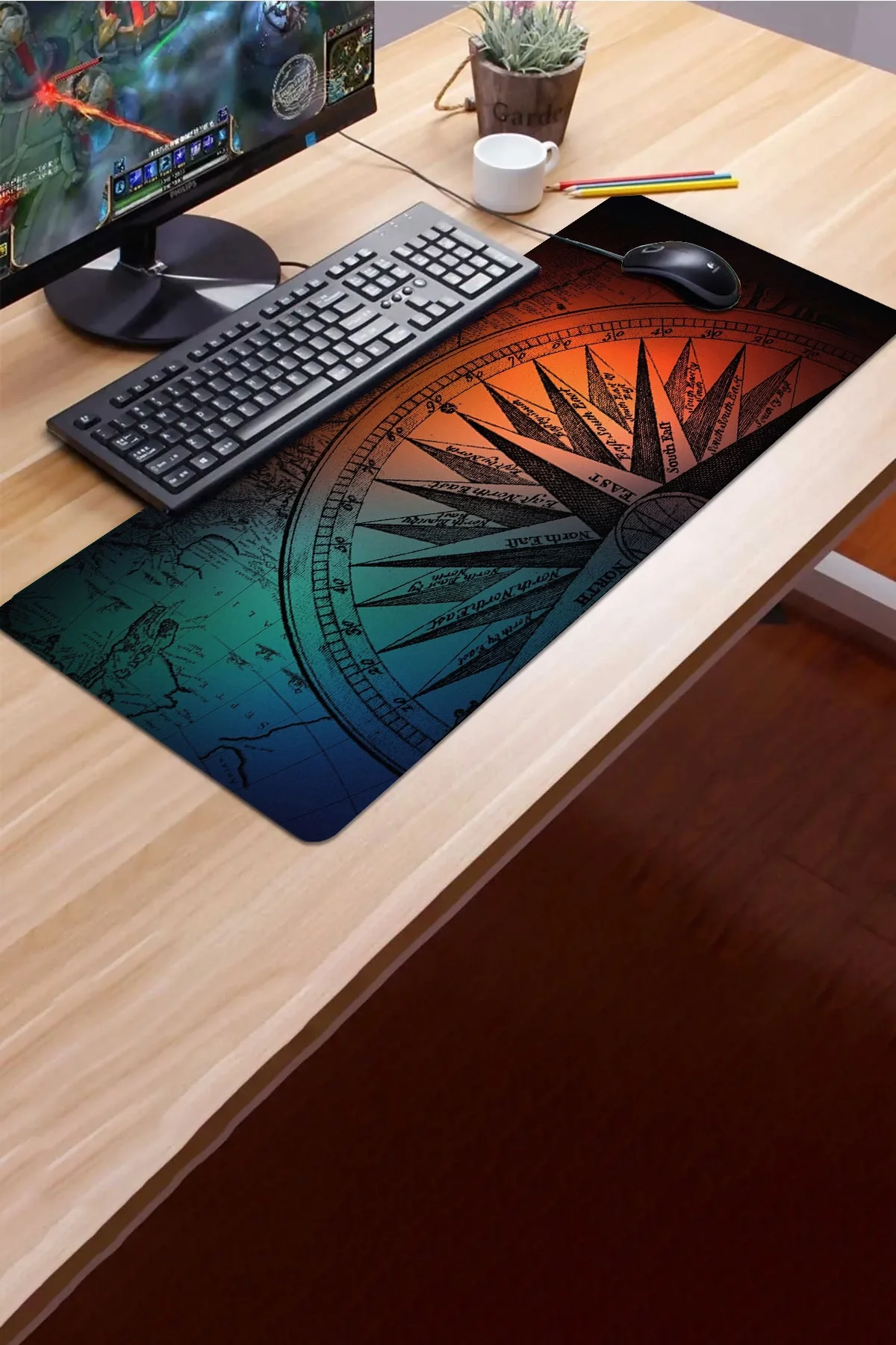 SonicTouch Orta Çağ Pusula Gamer Oyuncu Dikişsiz Sıvı Geçirmez Siyah Klavye Mouse Pad 32x70Cm