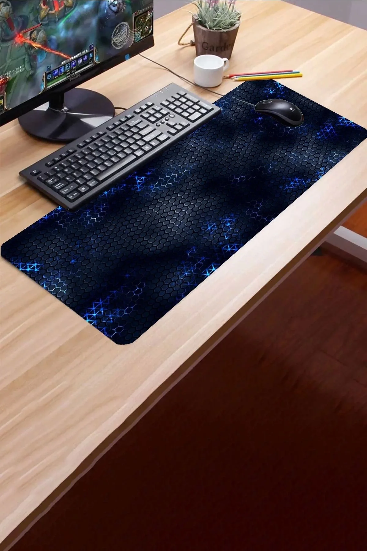 SonicTouch Mavi Siyah Petek Desenli Kaymaz Gaming Oyuncu Masaüstü Dikişsiz Klavye Mouse Pad 32x70Cm