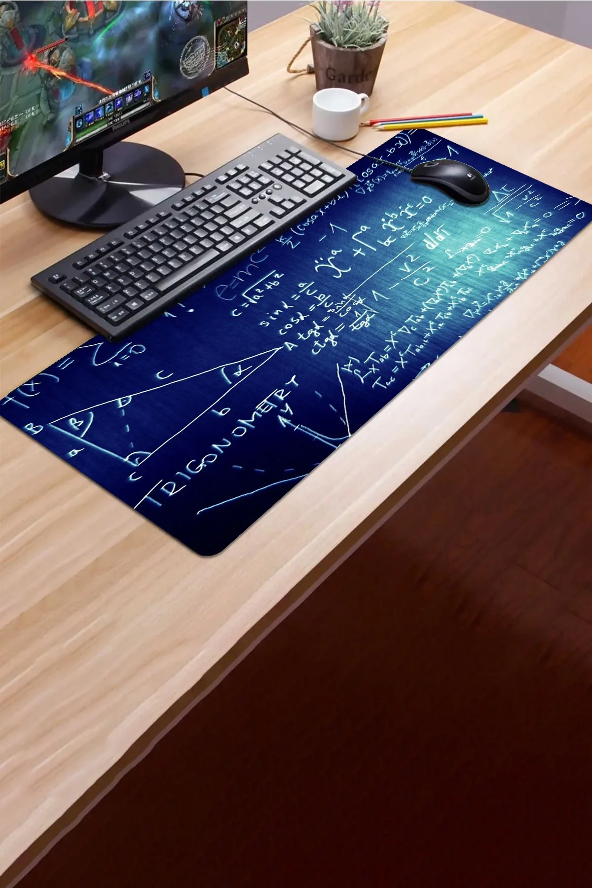 SonicTouch Mavi Geometri Tahtası Gamer Oyuncu Dikişsiz Sıvı Geçirmez Klavye Mouse Pad 32x70Cm