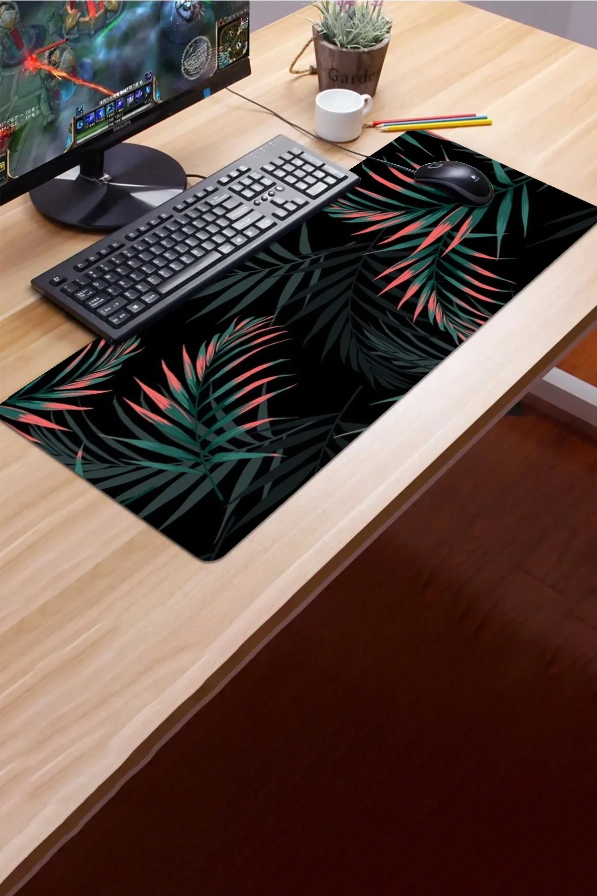 SonicTouch Bohem Palmiye Yaprakları Siyah Gamer Oyuncu Dikişsiz Sıvı Geçirmez Klavye Mouse Pad 32x70Cm