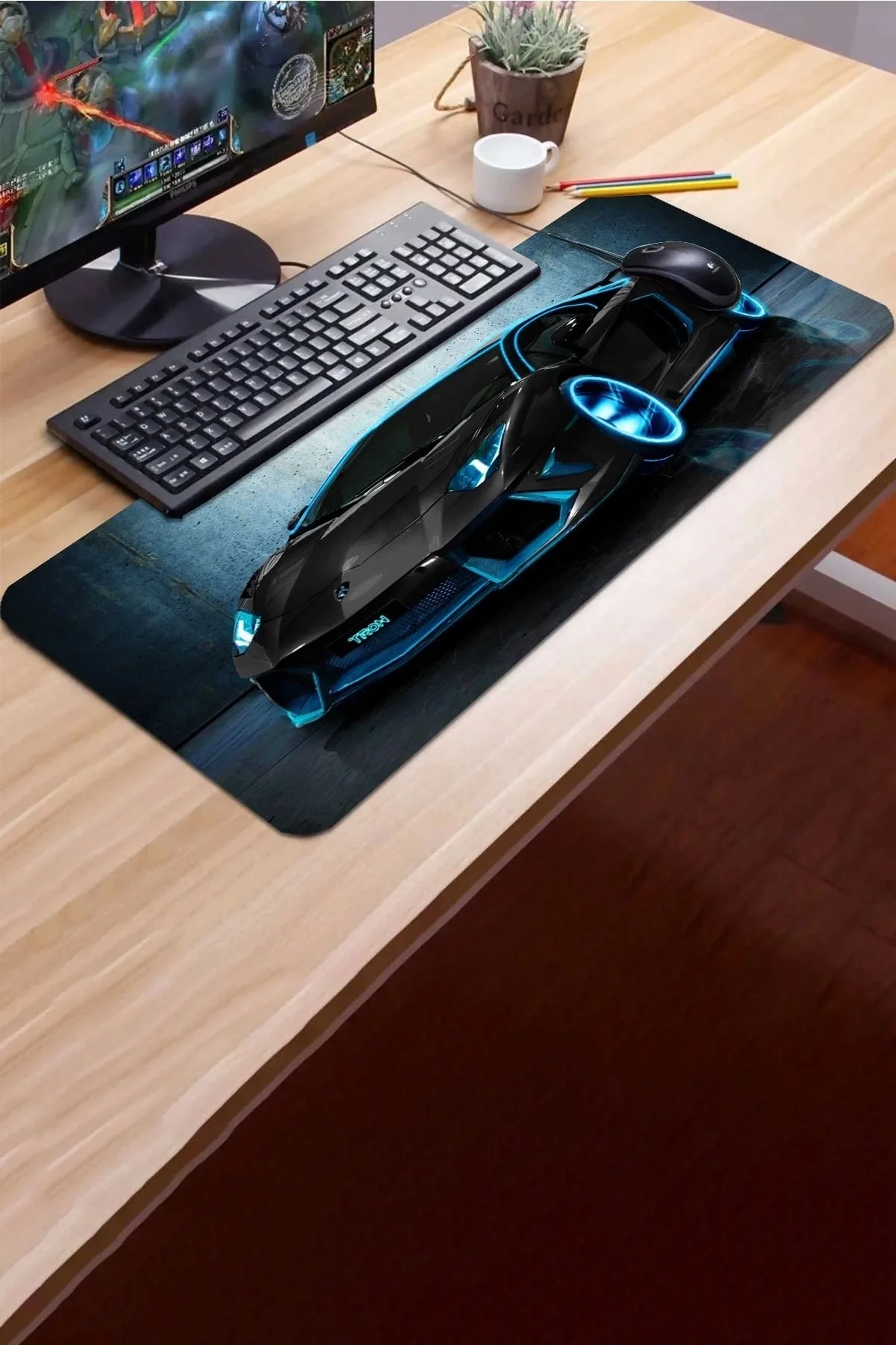 SonicTouch Tron Yarış Arabası Temalı Kaymaz Gaming Oyuncu Masaüstü Dikişsiz Siyah Klavye Mouse Pad 32x70Cm