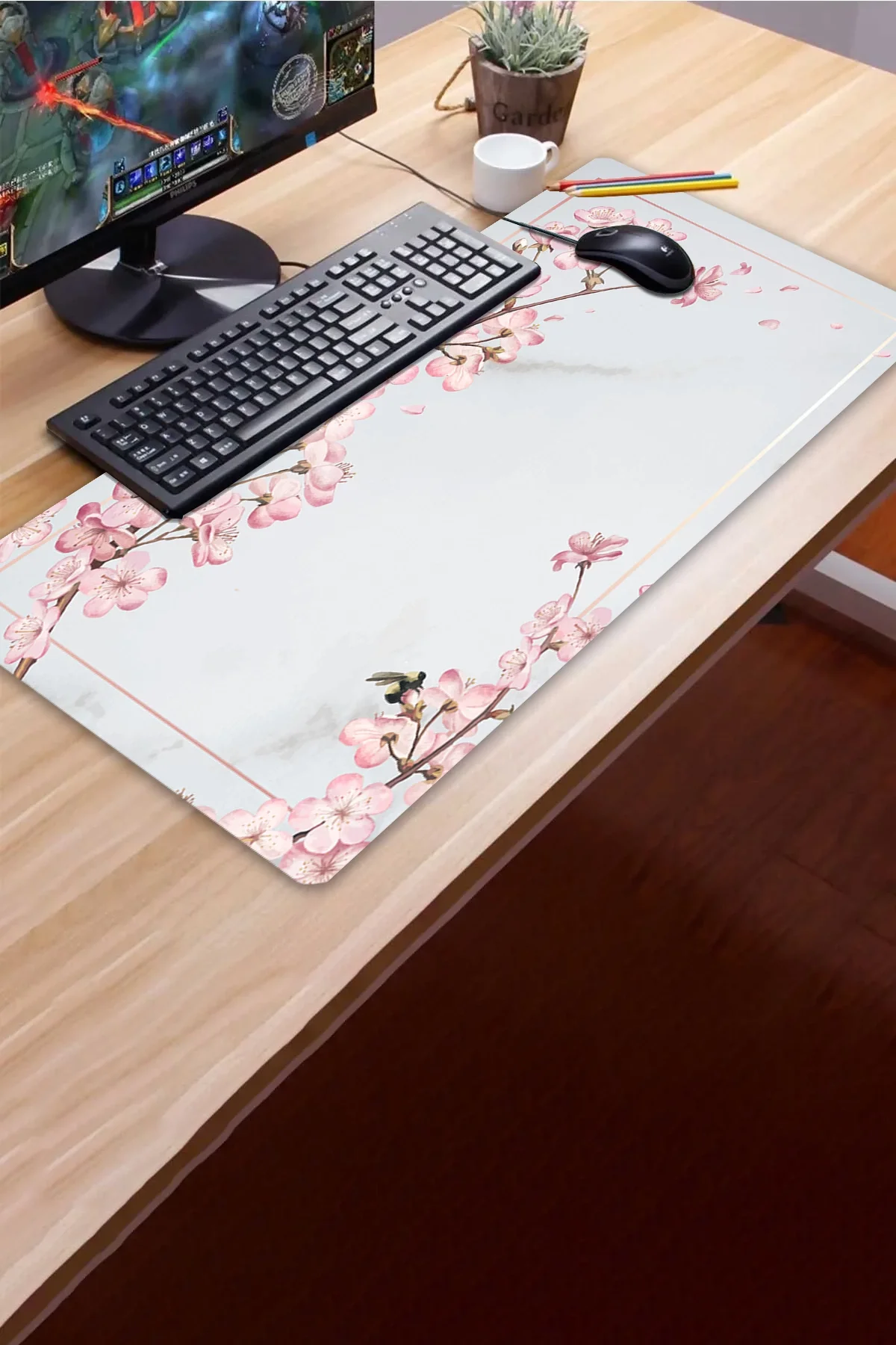 SonicTouch UltraGrand Bahar Dalları Gri Pembe Dikişsiz Xxl Gaming Oyuncu Masaüstü Klavye Mouse Pad 40x90Cm