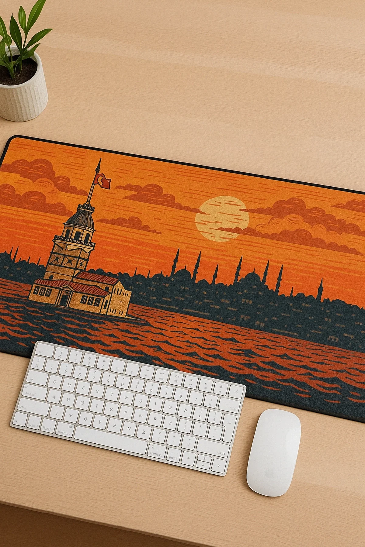 SonicTouch UltraGrand Kız Kulesi ve İstanbul Silueti Turuncu Dikişsiz Xxl Gaming Oyuncu Masaüstü Klavye Mouse Pad 40x90Cm